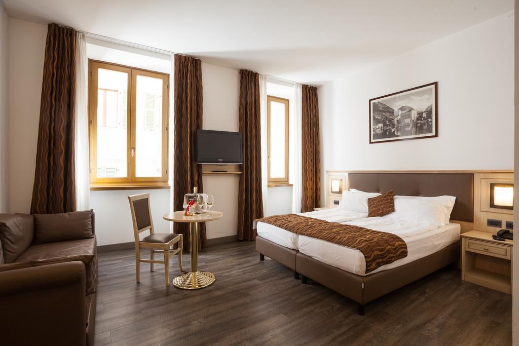 Hotel Portici - Romantik & Wellness Riva del Garda Exteriér fotografie